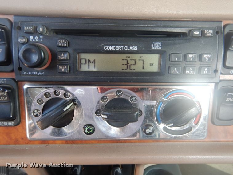 image for item DD0367 2007 Peterbilt 379  winch truck