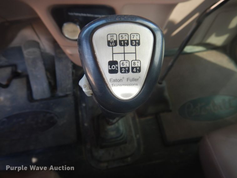 image for item DD0367 2007 Peterbilt 379  winch truck