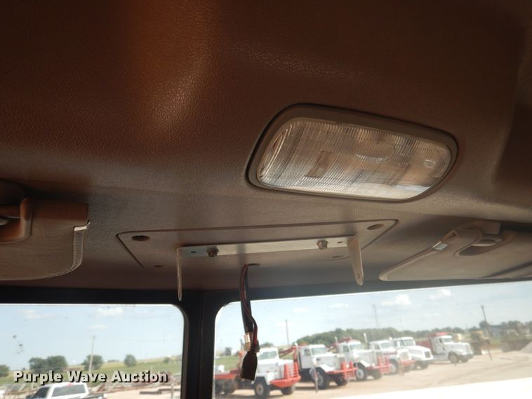 image for item DD0367 2007 Peterbilt 379  winch truck