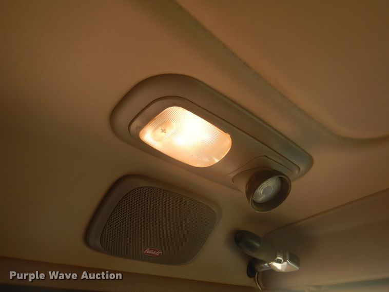 image for item DD0367 2007 Peterbilt 379  winch truck