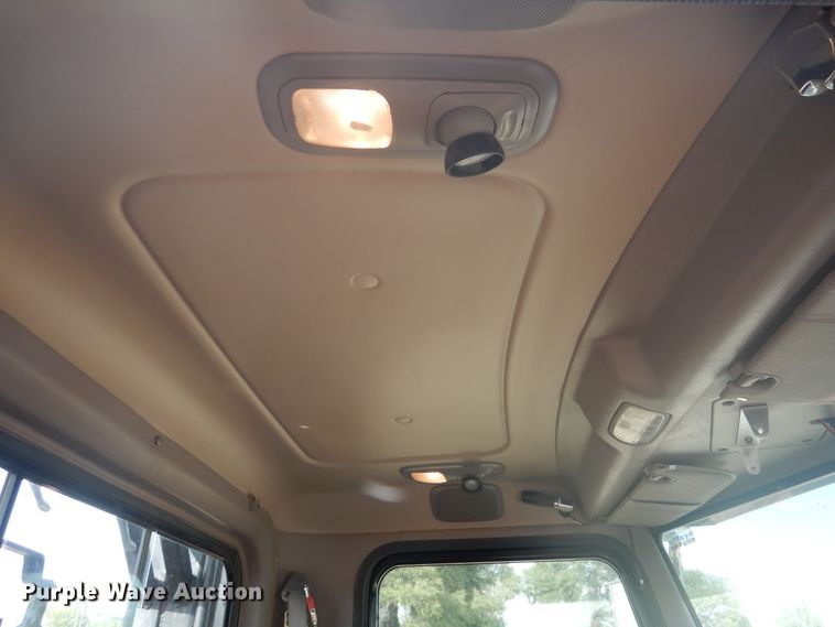 image for item DD0367 2007 Peterbilt 379  winch truck