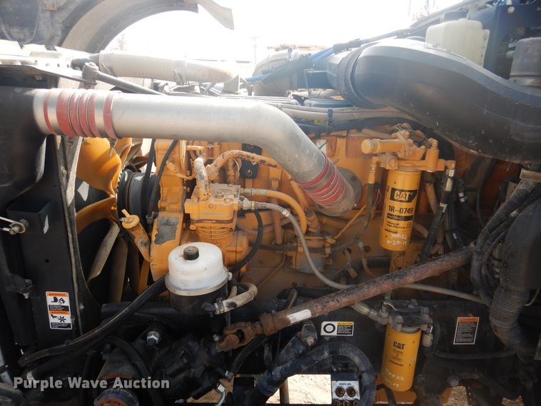 image for item DD0367 2007 Peterbilt 379  winch truck