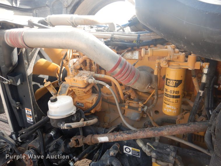 image for item DD0367 2007 Peterbilt 379  winch truck