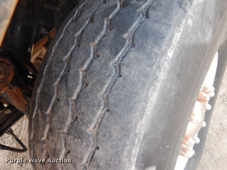 image for item DD0367 2007 Peterbilt 379  winch truck