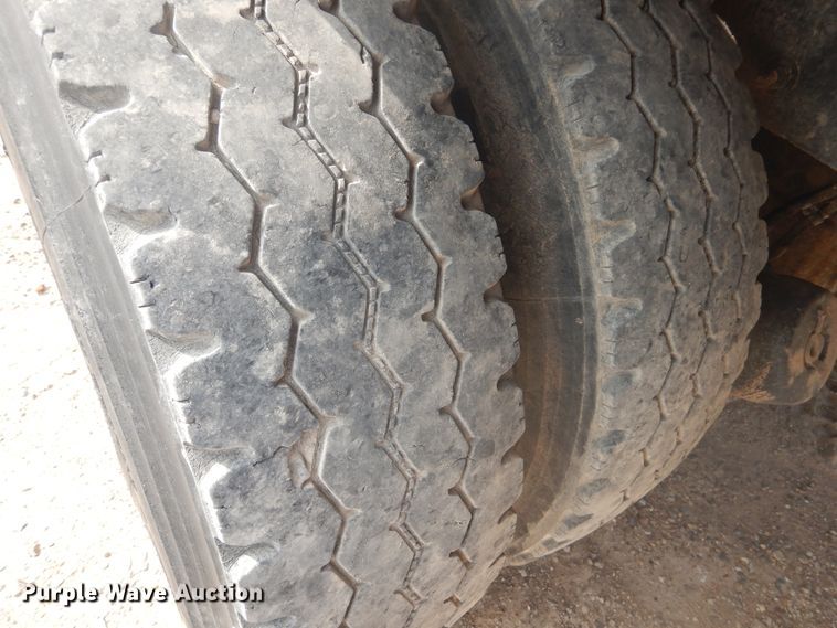 image for item DD0367 2007 Peterbilt 379  winch truck