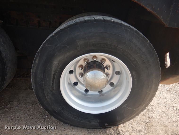 image for item DD0367 2007 Peterbilt 379  winch truck