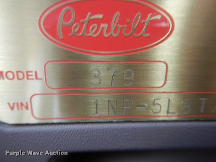 image for item DD0367 2007 Peterbilt 379  winch truck