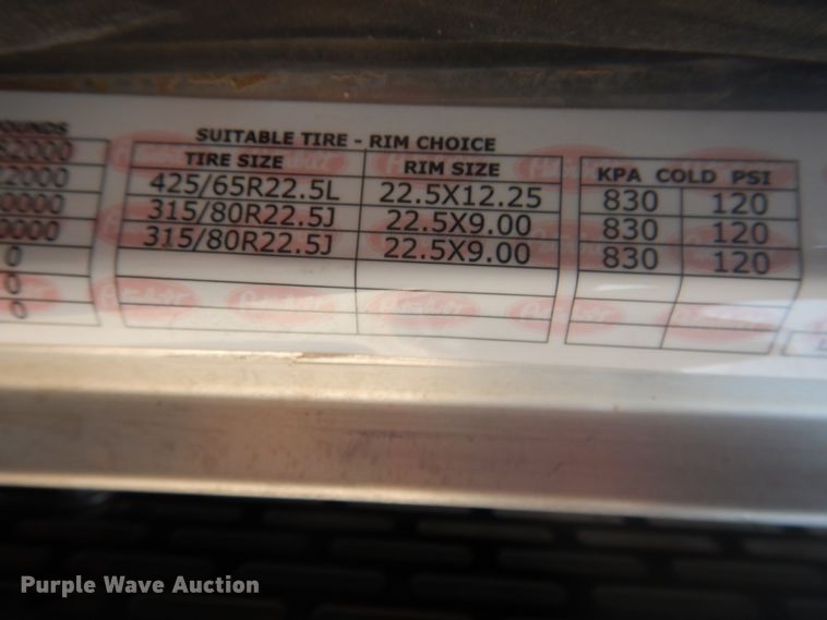 image for item DD0367 2007 Peterbilt 379  winch truck