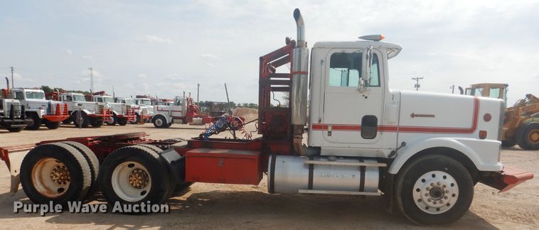 image for item DD0368 1989 International 9800  semi truck