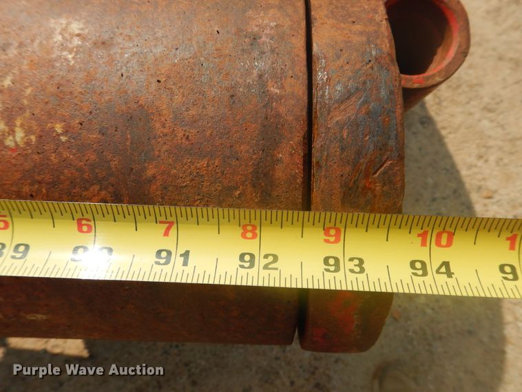 image for item DD0368 1989 International 9800  semi truck