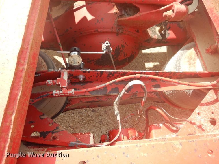 image for item DD0368 1989 International 9800  semi truck