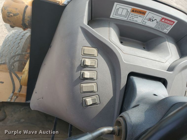 image for item DF5732 2003 Case 580M  backhoe