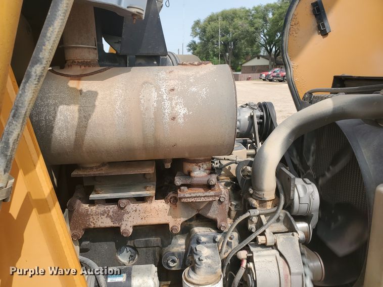 image for item DF5732 2003 Case 580M  backhoe