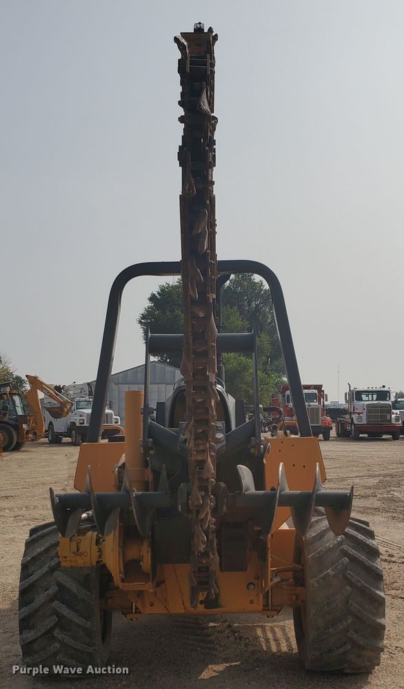 image for item DF5733 Case 960  trencher