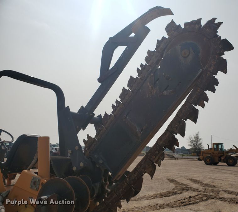 image for item DF5733 Case 960  trencher