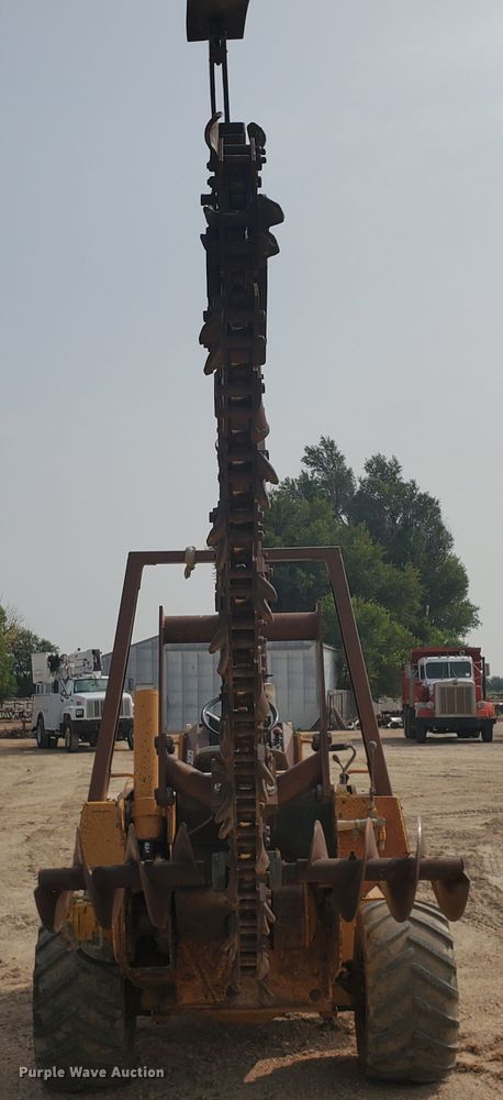 image for item DF5734 1992 Case 660  trencher