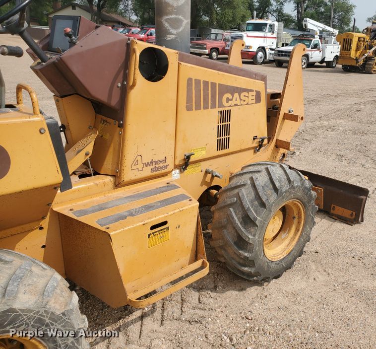 image for item DF5734 1992 Case 660  trencher