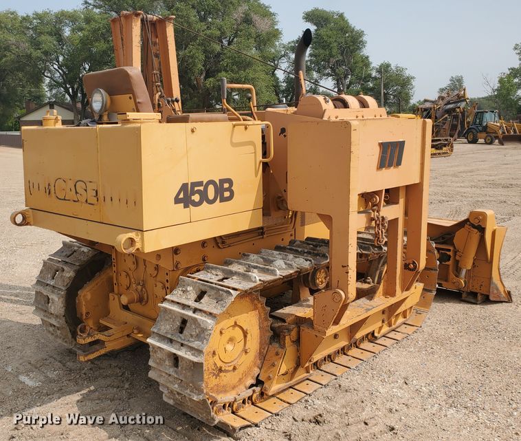 image for item DF5735 1983 Case 450B  pipelayer
