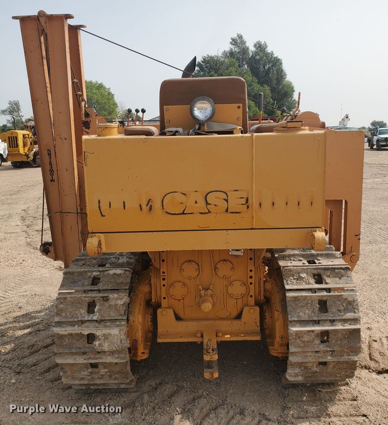 image for item DF5735 1983 Case 450B  pipelayer