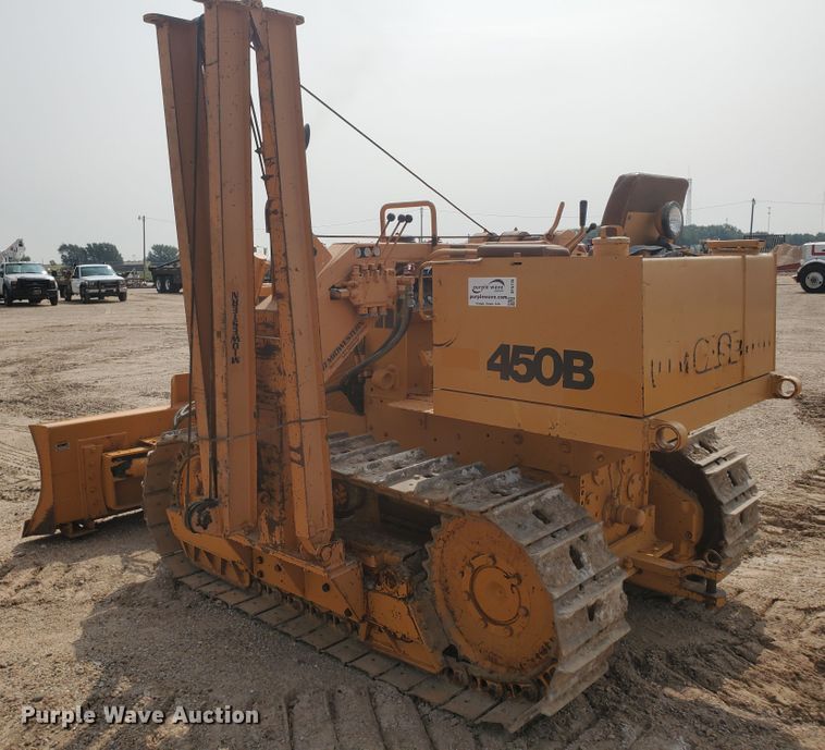 image for item DF5735 1983 Case 450B  pipelayer