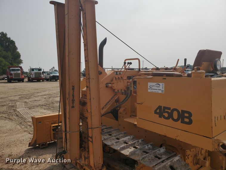 image for item DF5735 1983 Case 450B  pipelayer
