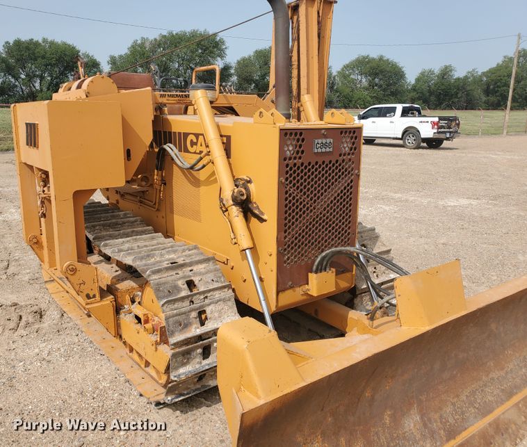 image for item DF5735 1983 Case 450B  pipelayer