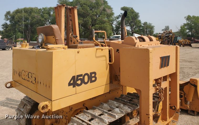 image for item DF5735 1983 Case 450B  pipelayer
