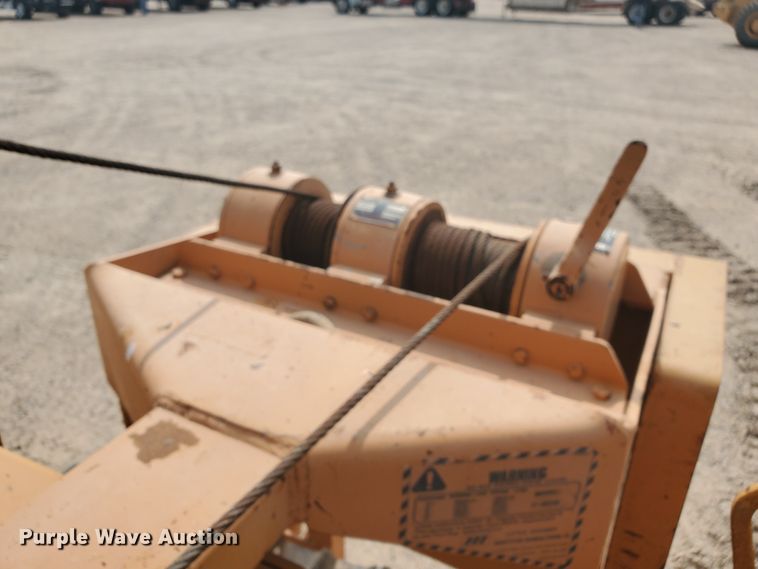 image for item DF5735 1983 Case 450B  pipelayer