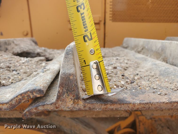 image for item DF5735 1983 Case 450B  pipelayer