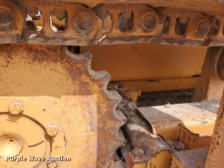 image for item DF5735 1983 Case 450B  pipelayer