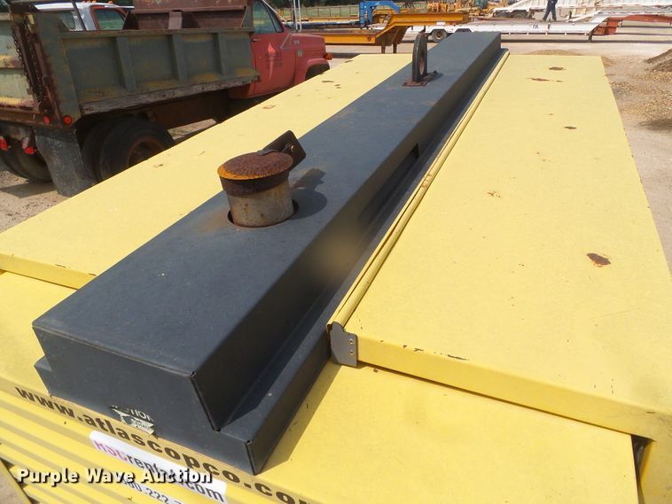 image for item DF5738 2005 Atlas Copco XAS186  air compressor