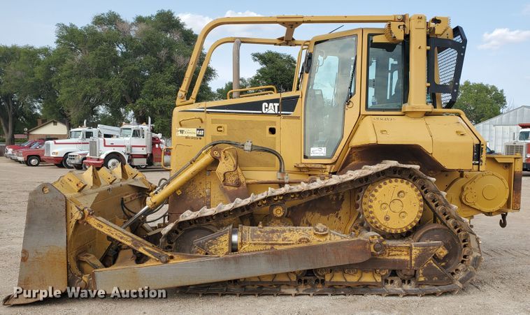 image for item DF5739 2006 Caterpillar D6N XL  dozer
