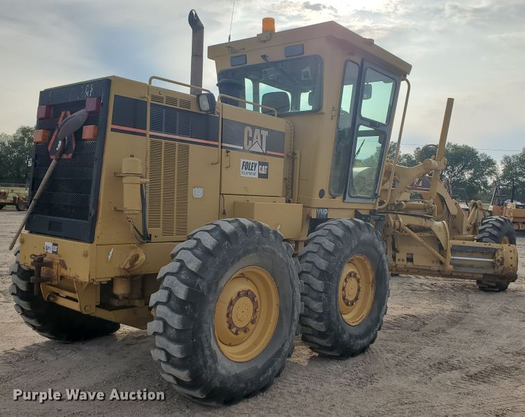 image for item DF5740 1998 Caterpillar 135H  motor grader