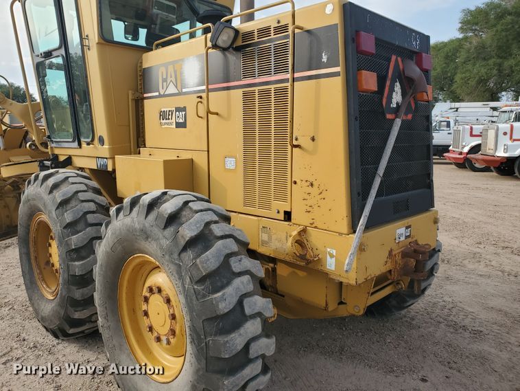 image for item DF5740 1998 Caterpillar 135H  motor grader