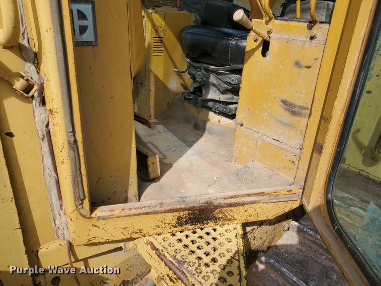 image for item DF5741 1987 Caterpillar D5H  dozer