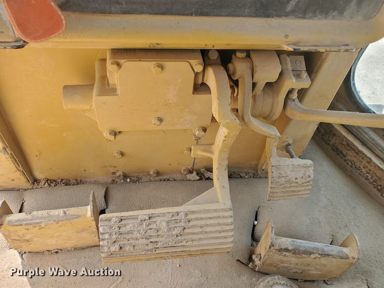 image for item DF5741 1987 Caterpillar D5H  dozer