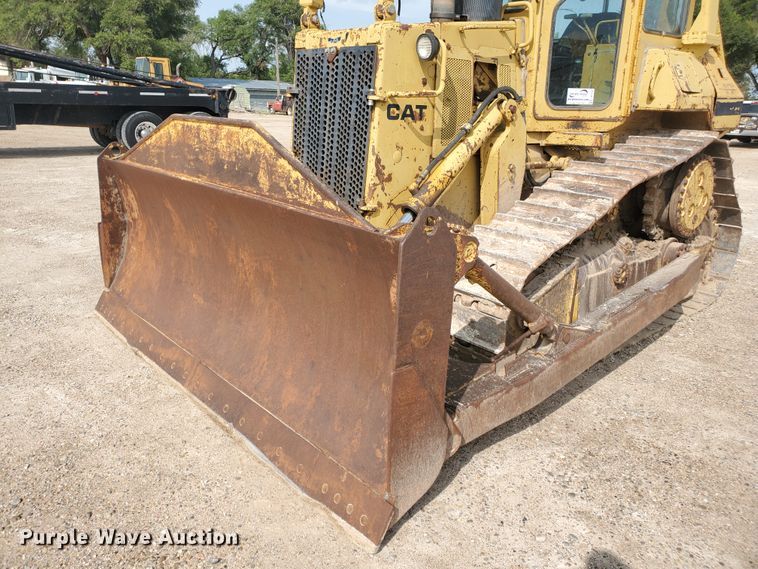 image for item DF5741 1987 Caterpillar D5H  dozer