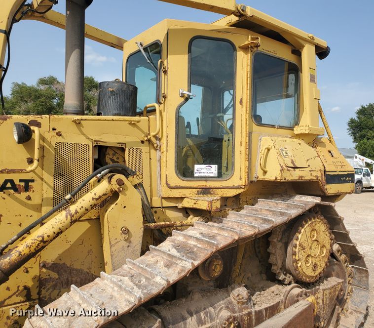 image for item DF5741 1987 Caterpillar D5H  dozer