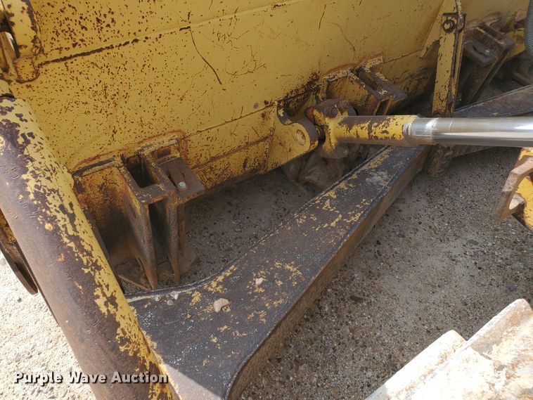 image for item DF5741 1987 Caterpillar D5H  dozer