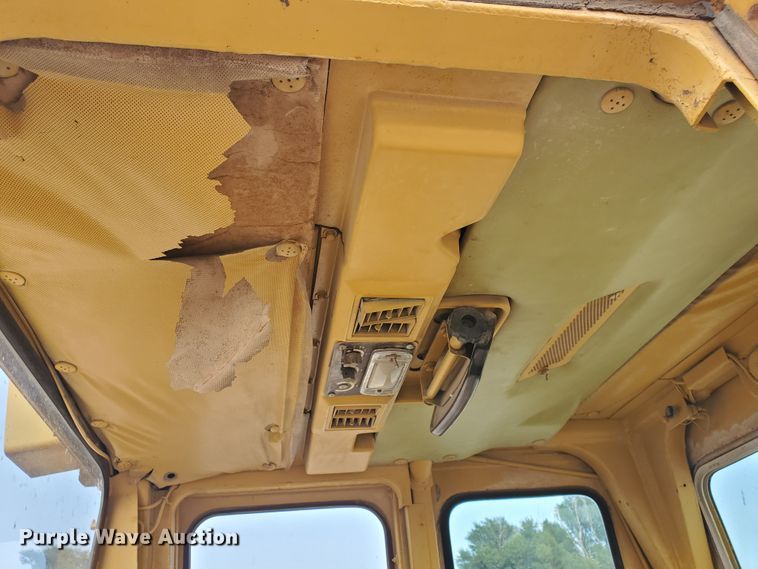 image for item DF5742 1978 Caterpillar D5B  dozer