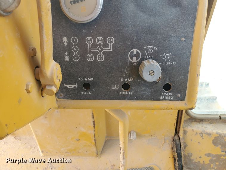 image for item DF5742 1978 Caterpillar D5B  dozer