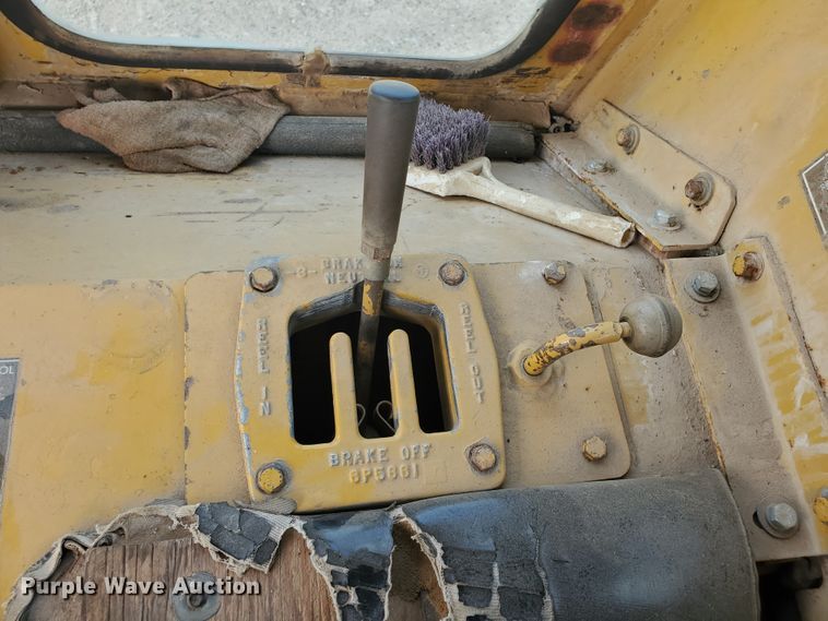 image for item DF5742 1978 Caterpillar D5B  dozer