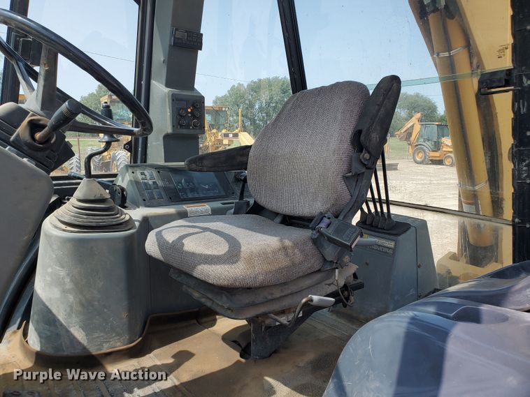 image for item DF5753 1995 Case 580L  backhoe