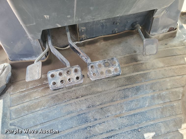 image for item DF5753 1995 Case 580L  backhoe