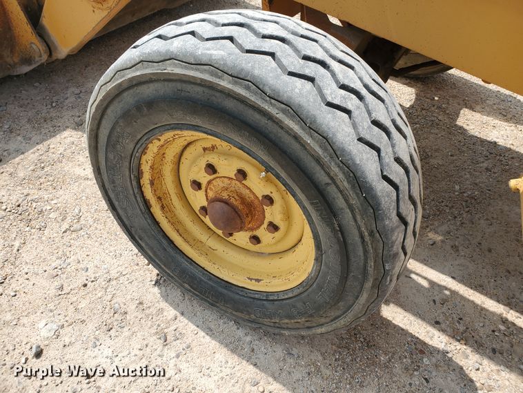 image for item DF5753 1995 Case 580L  backhoe