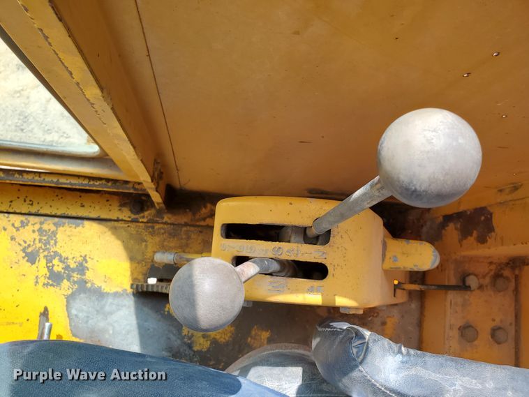 image for item DF5754 John Deere 570  motor grader