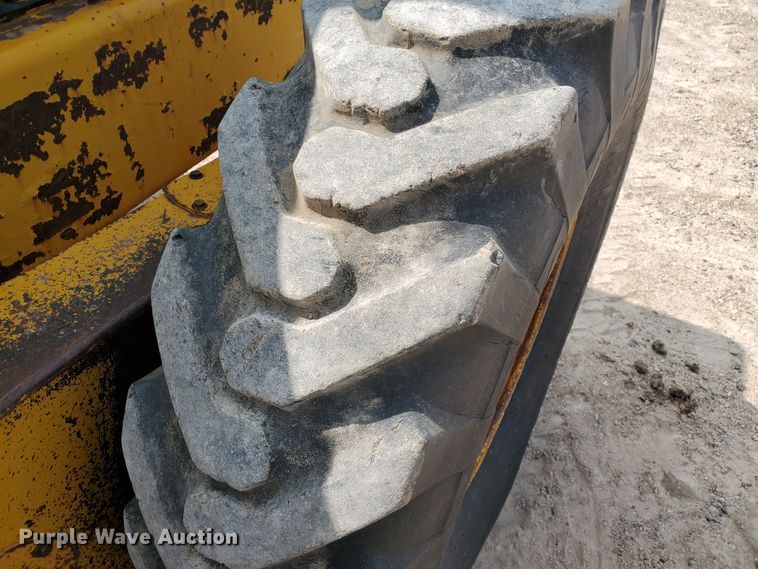 image for item DF5754 John Deere 570  motor grader