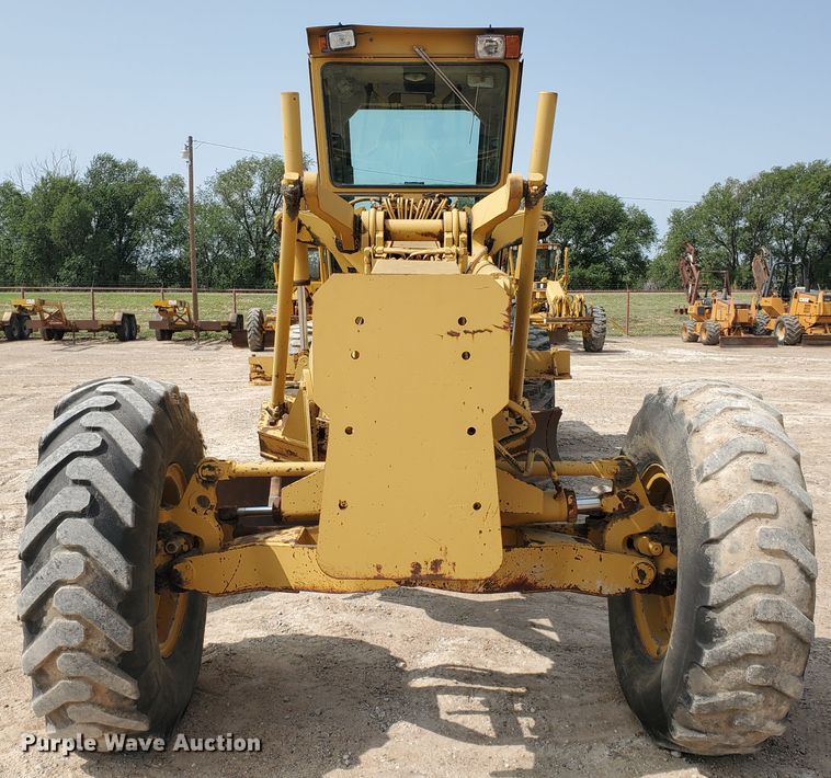 image for item DF5755 1984 Champion 715A  motor grader