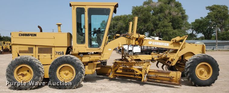 image for item DF5755 1984 Champion 715A  motor grader