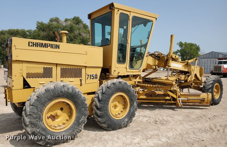 image for item DF5755 1984 Champion 715A  motor grader